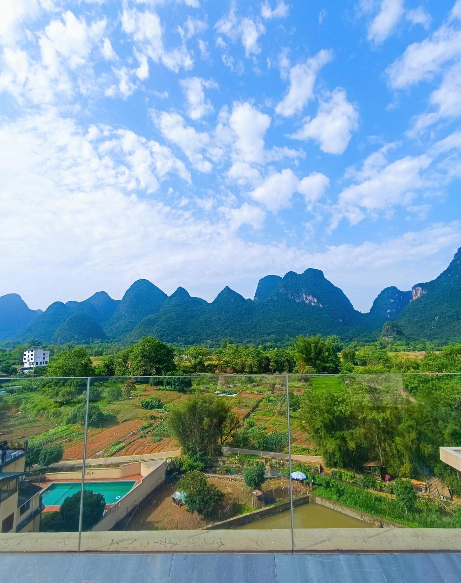 Yangshuo Fortune Lake Inn- One Way Free Pick Up From Airport Or Ts Over 3 Nights Extérieur photo