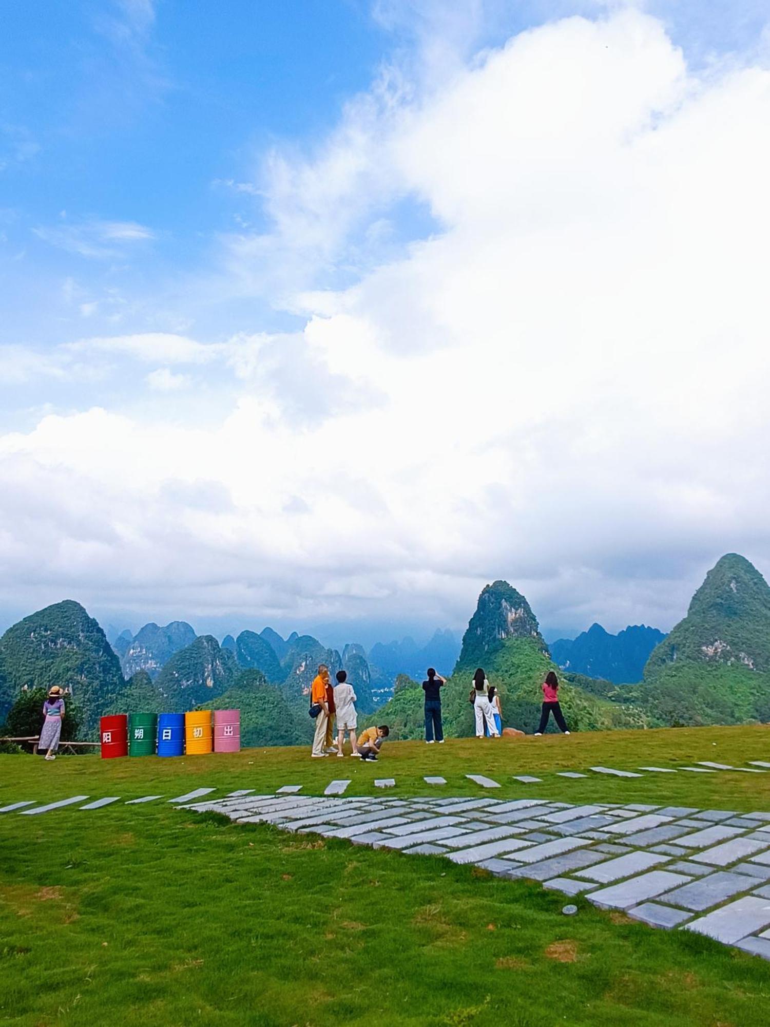 Yangshuo Fortune Lake Inn- One Way Free Pick Up From Airport Or Ts Over 3 Nights Extérieur photo
